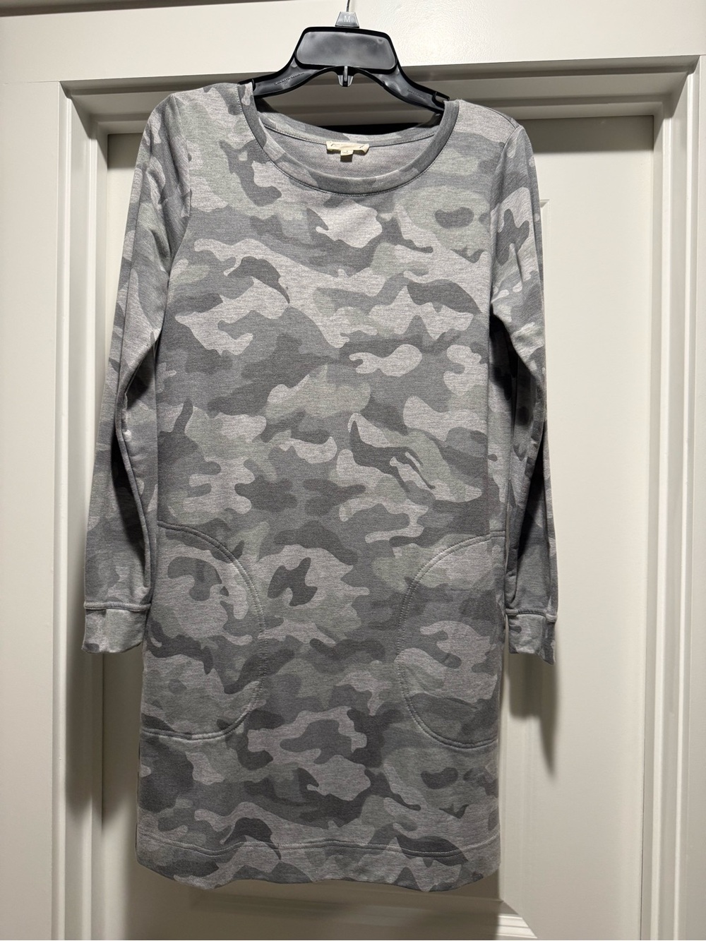 Jane and Delancey Gray Camouflage Long Sleeve Dress